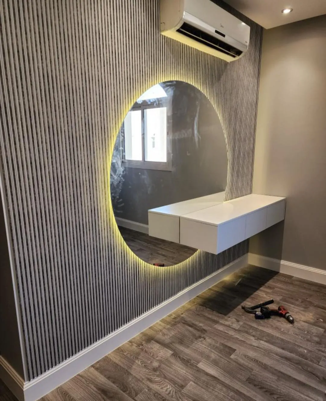 معلم تركيب ديكورات مرايا في جدة