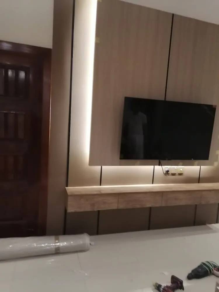 افضل معلم ماهر لتركيب خشب شيبور في جدة