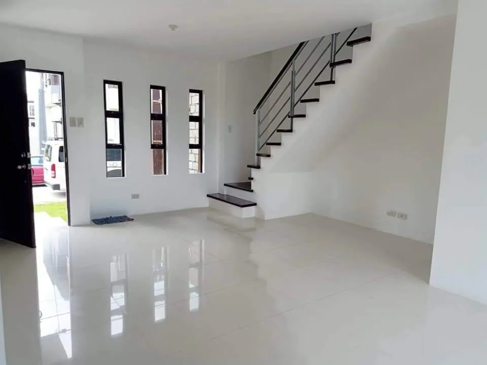 معلم دهانات داخلية في حي الواحه حي التيسير