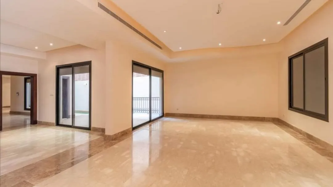 معلم دهانات داخلية في حي الواحه حي التيسير