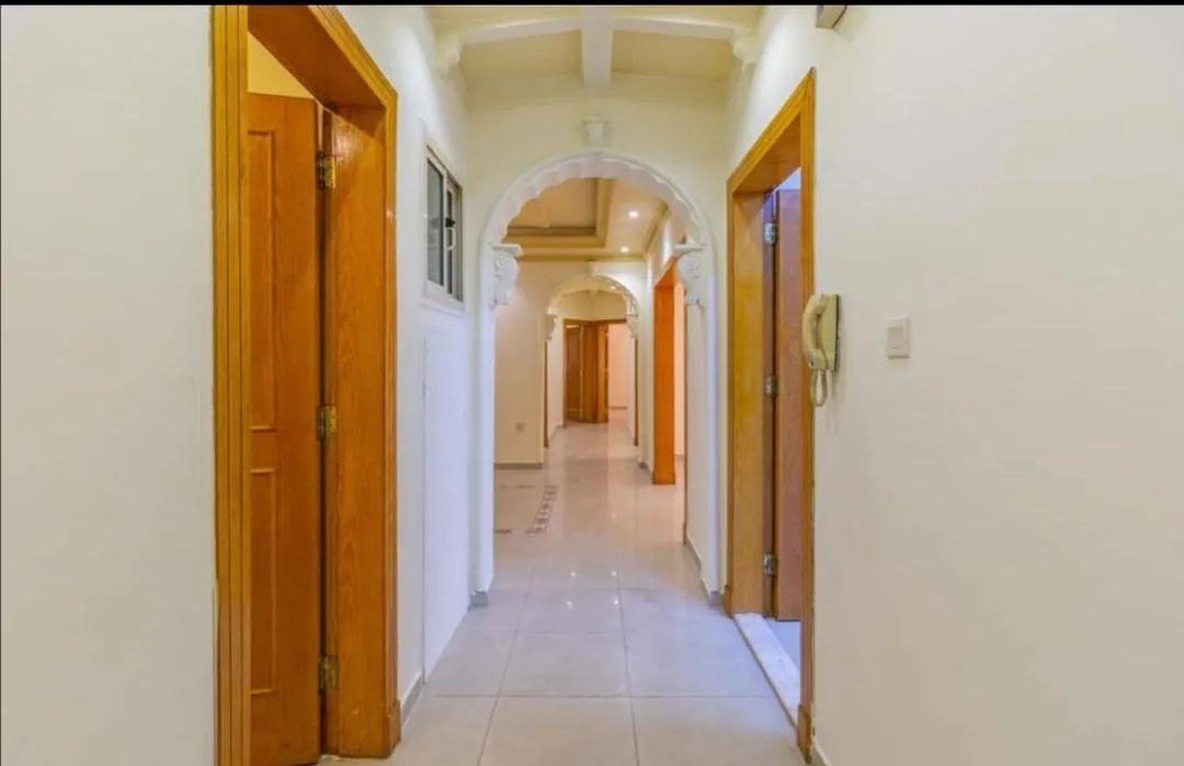 معلم دهانات داخلية في حي الواحه حي التيسير