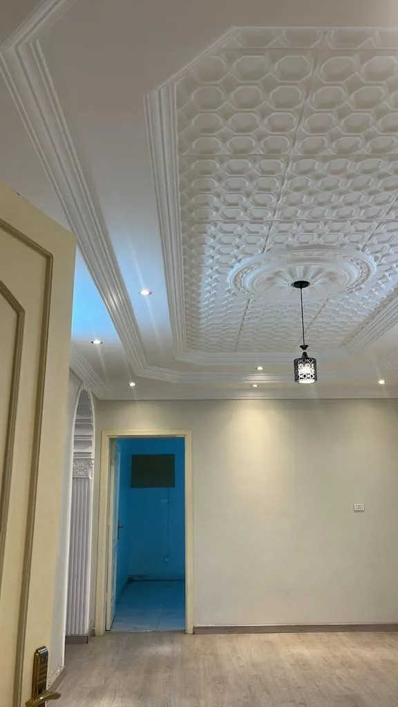 معلم دهانات داخلية في حي الواحه حي التيسير