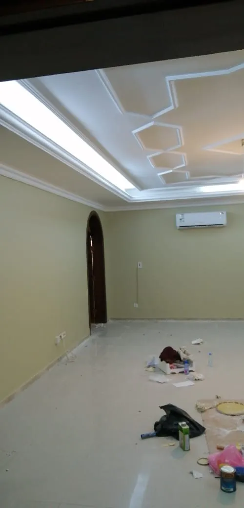 معلم دهانات في جدة: خبراء لتجديد منزلك 