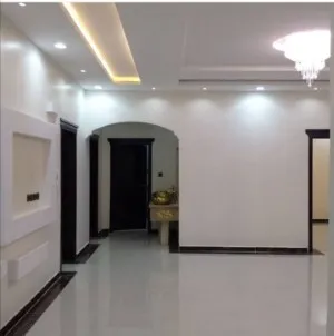 معلم دهانات في جدة: خبراء لتجديد منزلك 