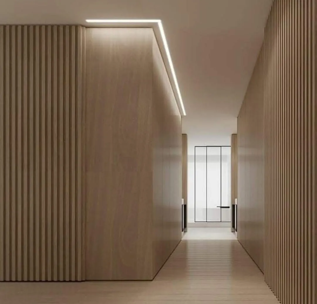 معلم تركيب بديل الخشب الأنيق لجدران منزلك في جدة 