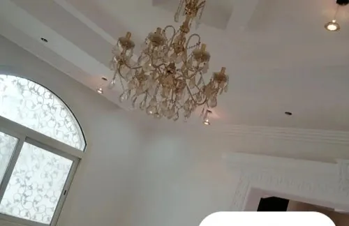 الدهانات الداخلية: مفتاح السعادة في منزلك في جدة