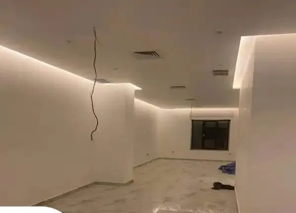 الدهانات الداخلية: مفتاح السعادة في منزلك في جدة