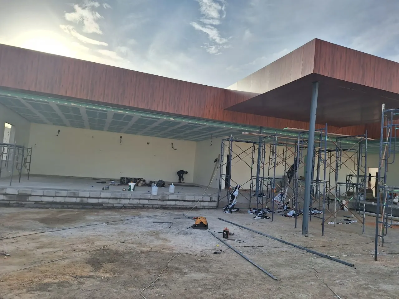 تشطيبات ملحقات متعددة الاستخدامات في جده