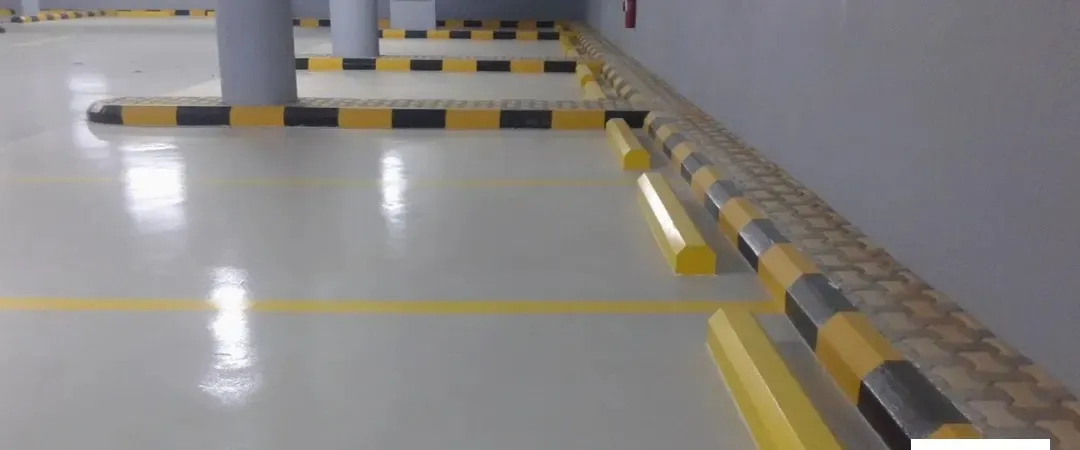 أفكار لتصميم أرضيات إيبوكسي مبتكرة في جدةحلول عصرية وأنيقة 