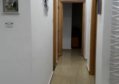 معلم دهانات داخلية ماهر وموثوق في جدة