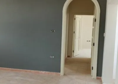 معلم دهانات داخلية ماهر وموثوق في جدة