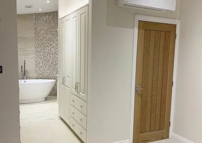 معلم دهانات داخلية ماهر وموثوق في جدة