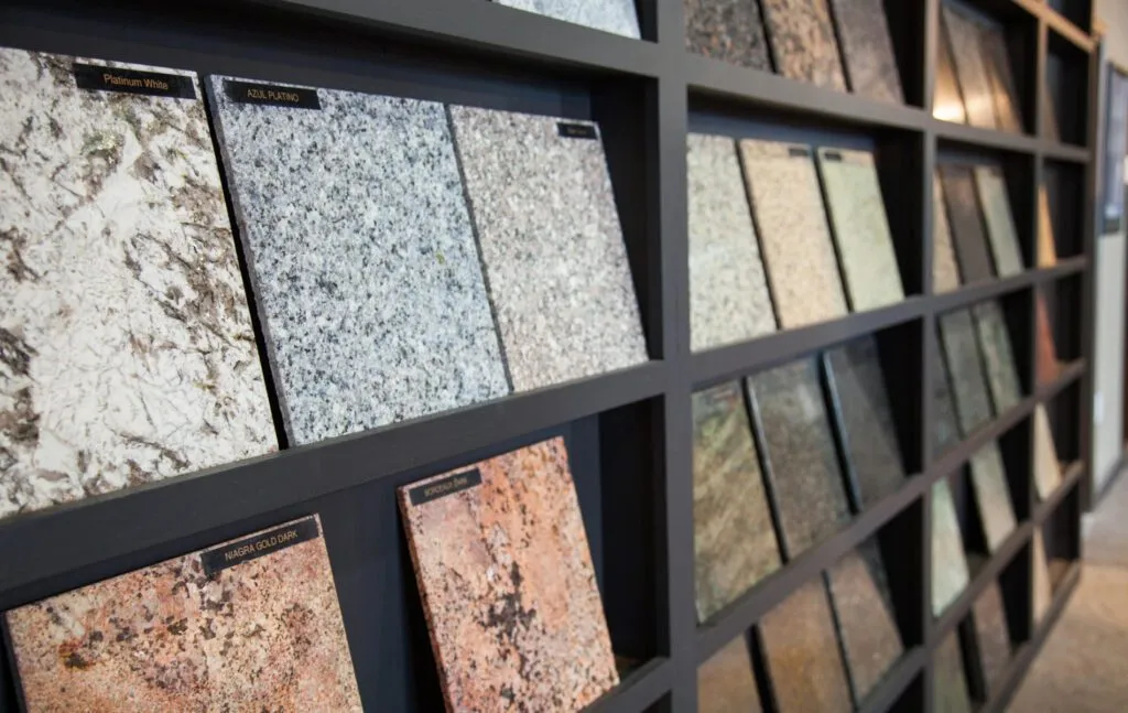 مبلط بجدة: تركيب بلاط وسيراميك بجدة بجوده عالية