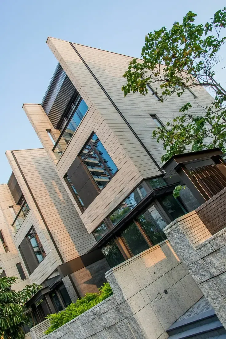 معلم دهانات خارجية رائعة في حي النخيل بجدة 