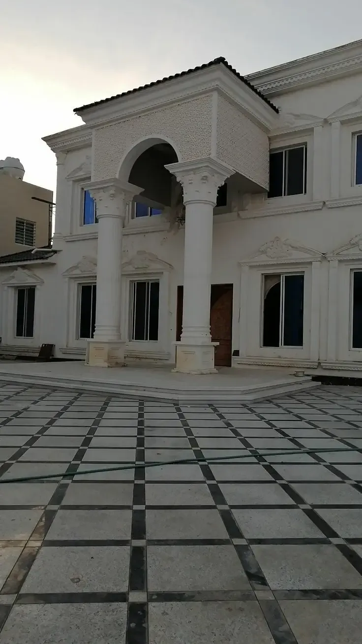 معلم دهانات خارجية رائعة في حي النخيل بجدة 