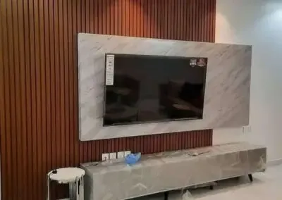 معلم محترف لديكورات بديل الخشب بجنوب جدة 