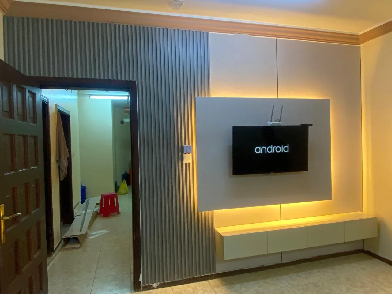 ديكورات شاشات ومرايا حي الصالحية 