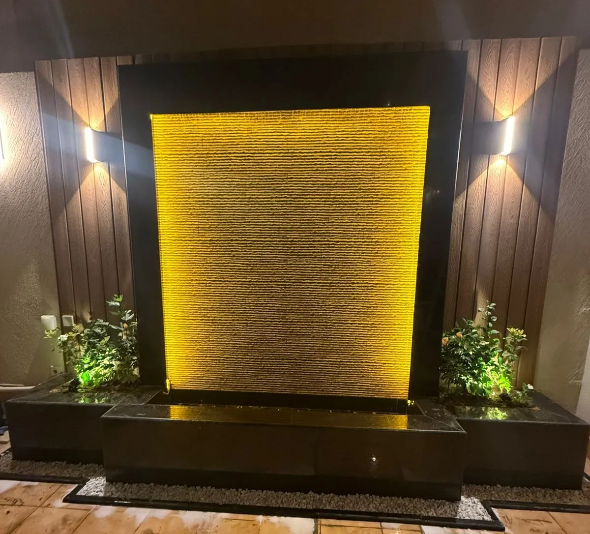 تصميم شلالات حديثه لمنازل وفلل جدة 