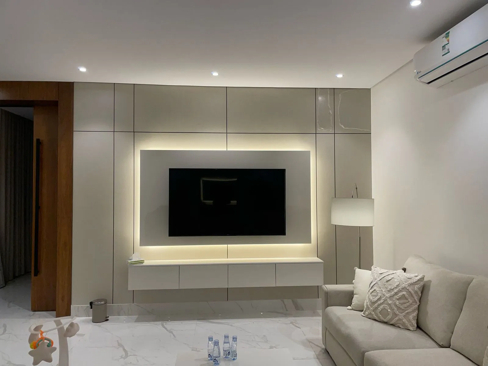 أحدث ديكورات الشاشات لعام 2026في جدة 