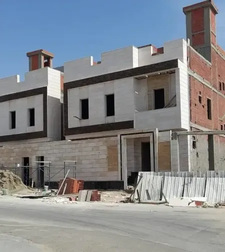 مقاول محترف يضمن تنفيذ المشروع بجودة عالية بجدة 