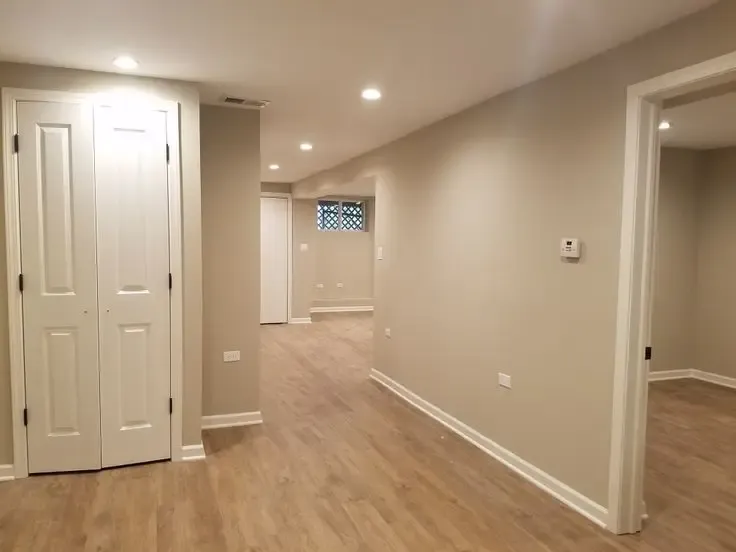 أحدث دهانات الديكورات ورق الجدران في 2026 بين الهدوء والجرأة