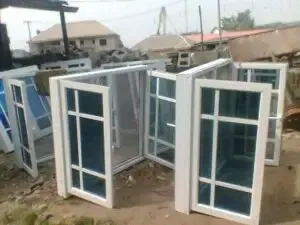 حداد متنقل:لتركيب الأبواب والشبابيك ونوافذ في شمال جدة 