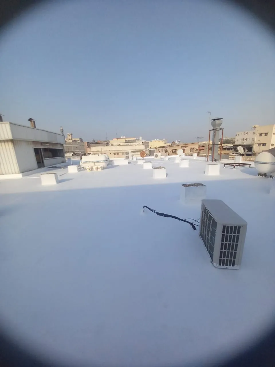 معلم دهانات وعوازل ممتازفي حي المروة والمرجان 