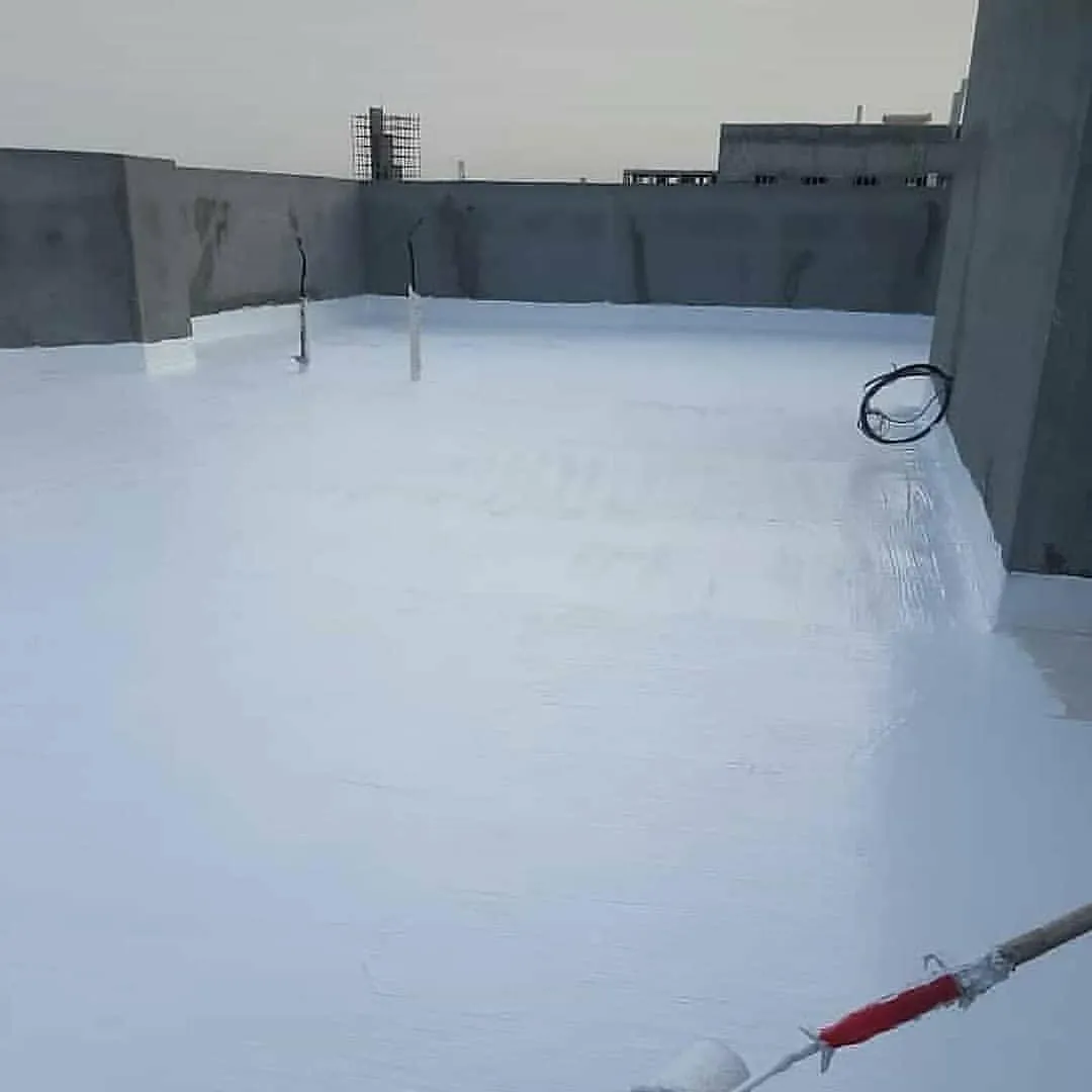 معلم دهانات وعوازل ممتازفي حي المروة والمرجان 