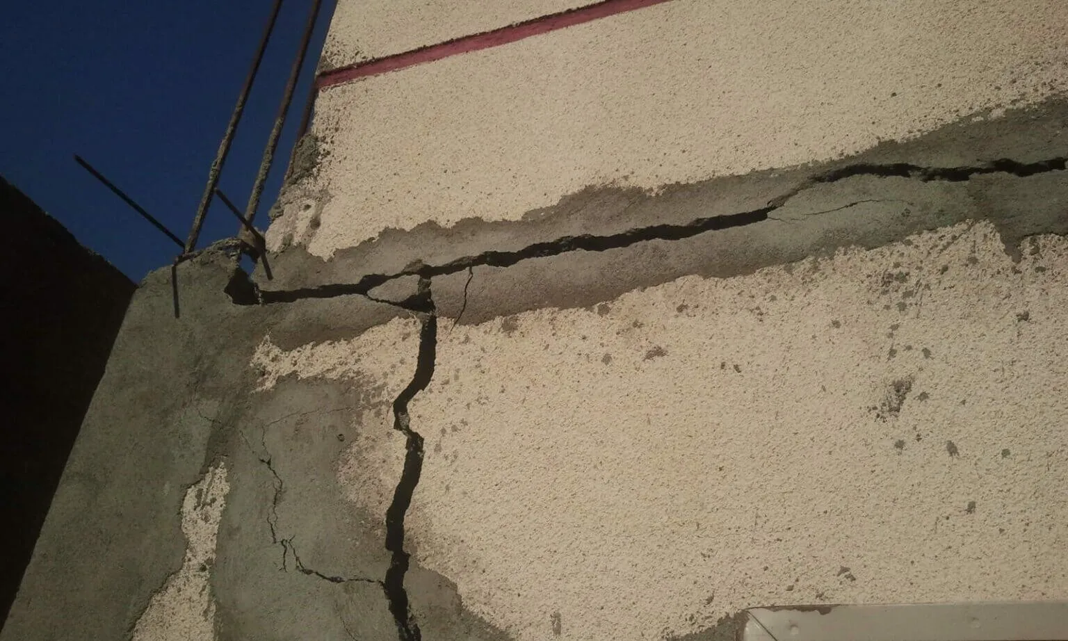 ترميم وتشطيب بحي النزهة:تحول المباني القديمة إلى تحف معمارية