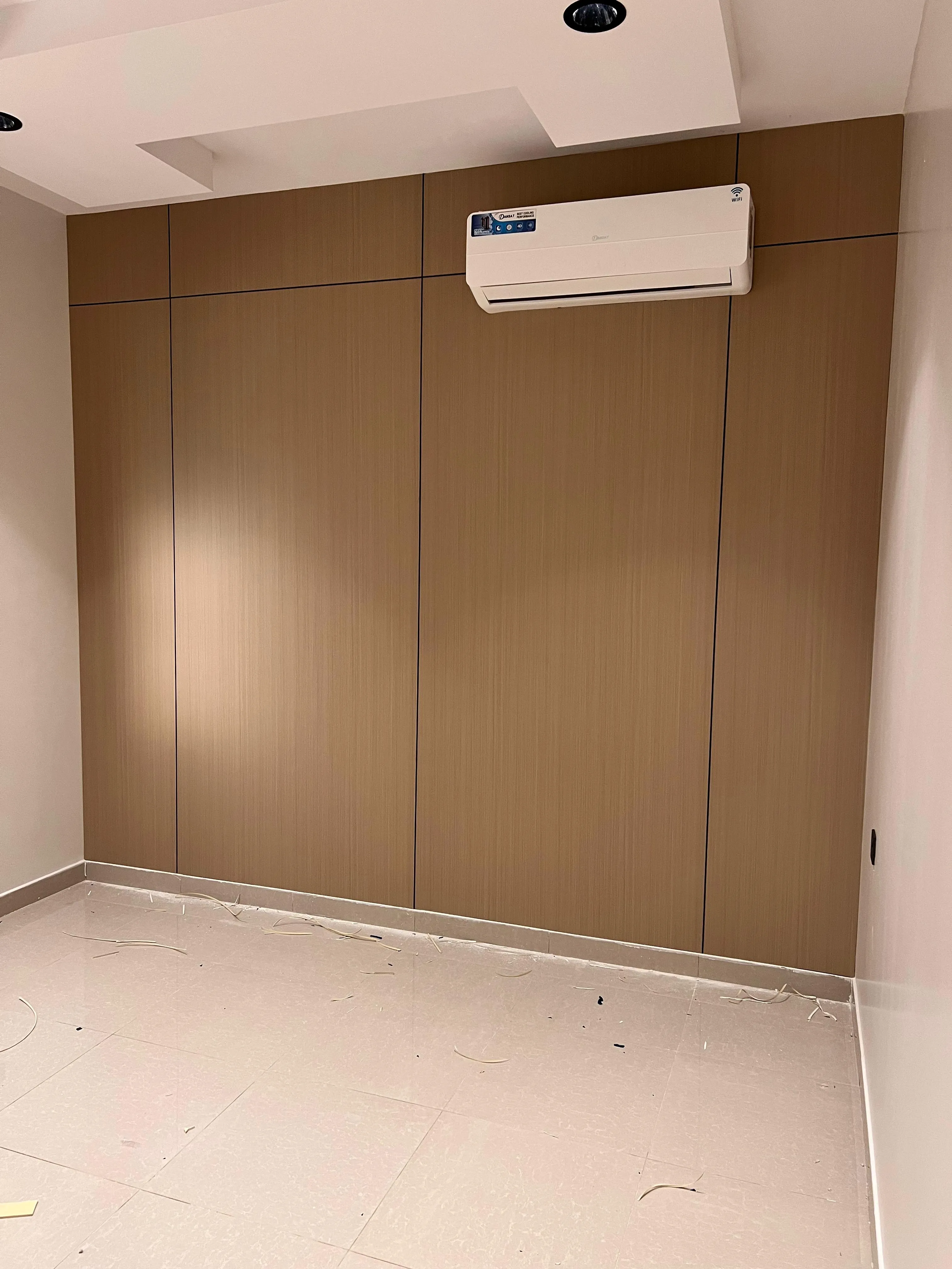 معلم بديل الشيبوردفي حي الزهور:لتركيب وتصميم ديكورات خشبية